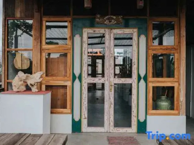 Sare Homestay and Artspace Sanur