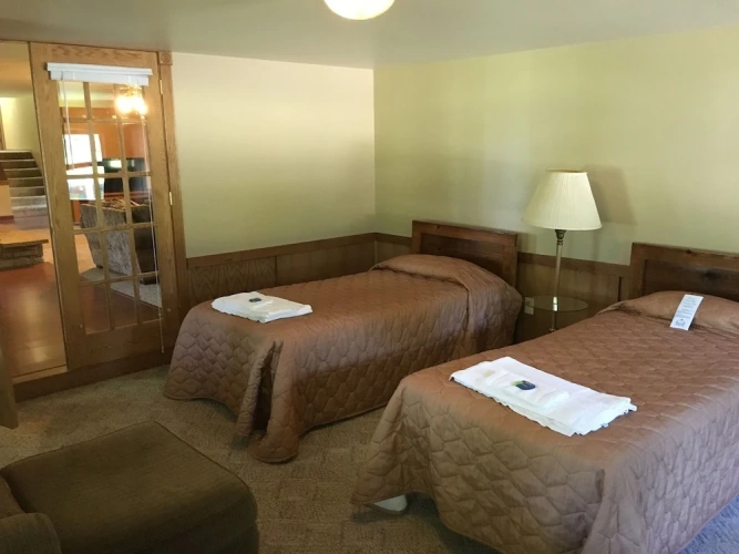 5 Bedrooms Comfort Cottage