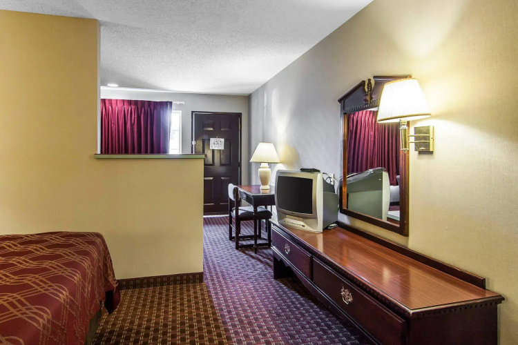 Econo Lodge Southeast