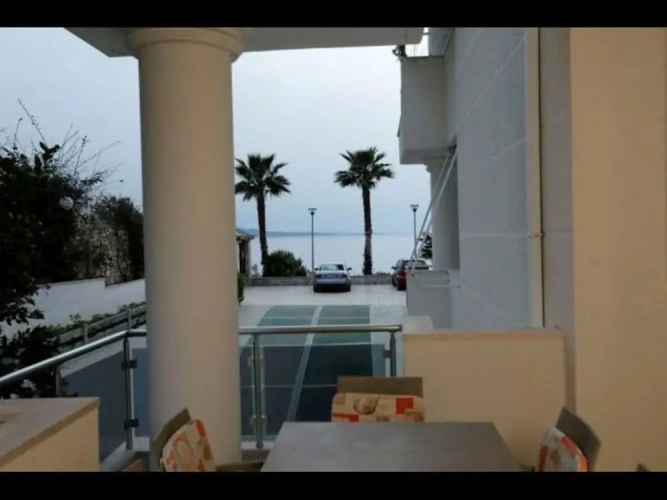 1 Bedroom Apartment with balcony