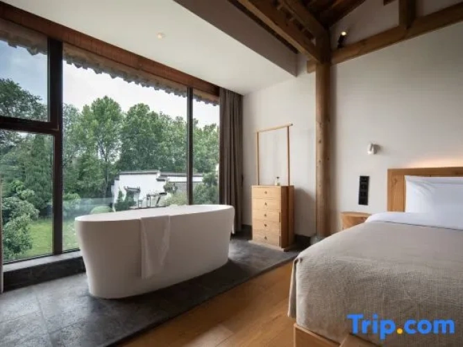 Double Duplex Suite