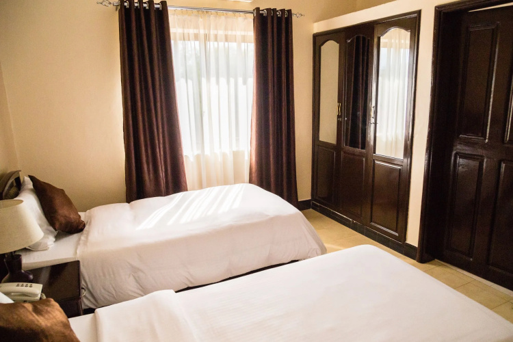 Brubru Lodge