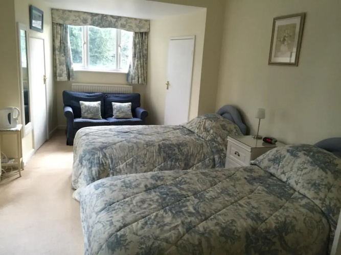 Kingswood Cottage