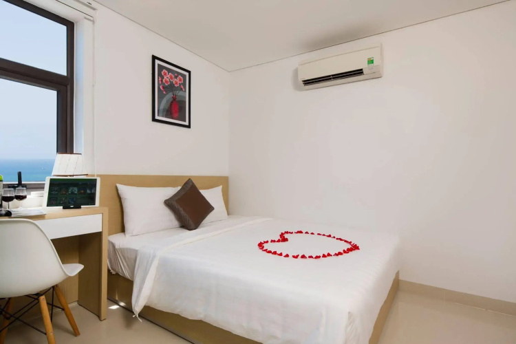 Love Hotel