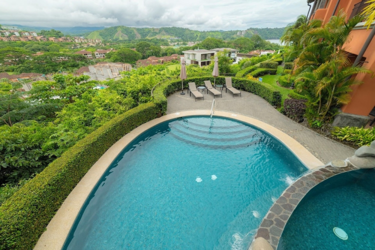 Montebello 4E 3 bdr Pool View in Los Suenos