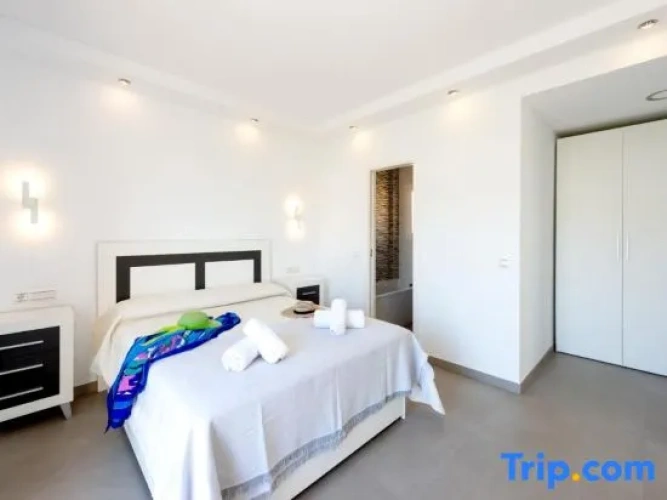 Twin Villa
