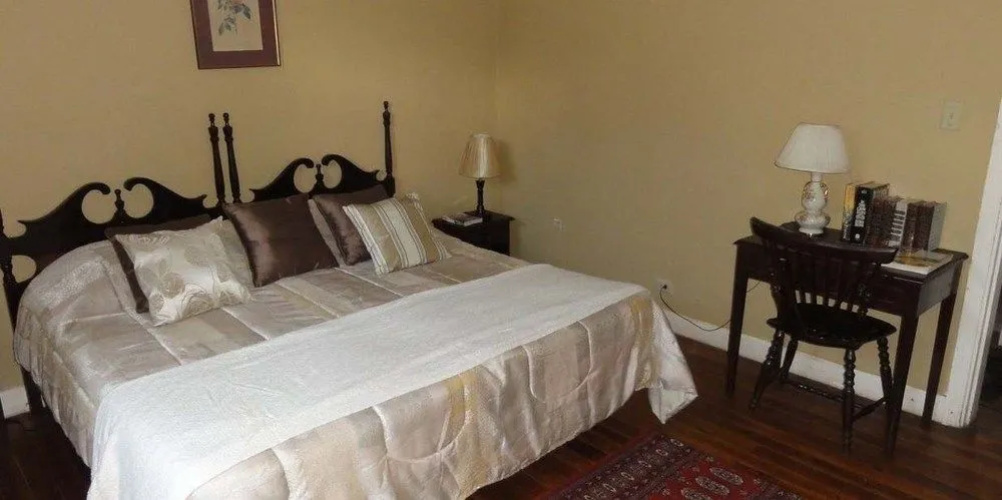 June Plum Bed and Breakfast
