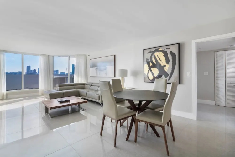 Edgewater Hideaway Minutes to Brickell