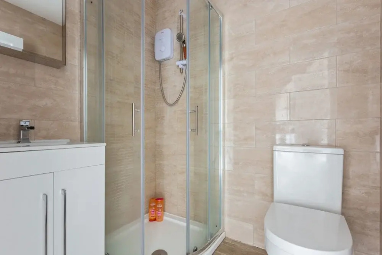 Modern Executive Apartment Peterborough