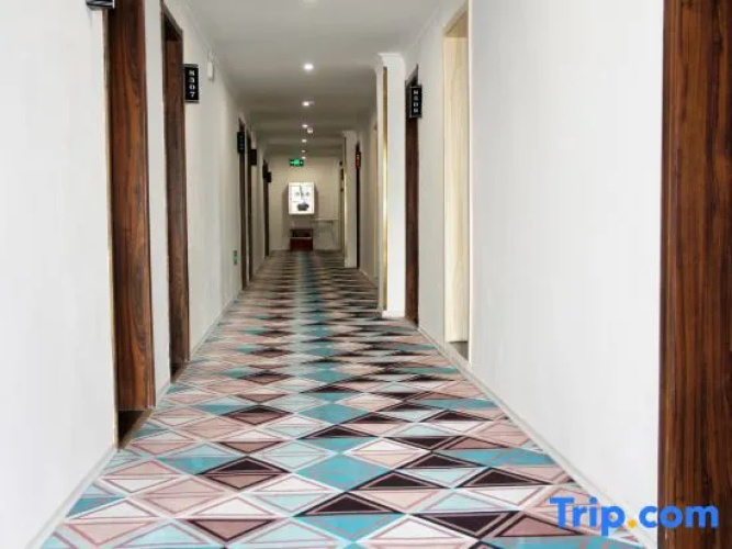 Xifeng Hotel (Suzhou CBD Wanda Third Middle)