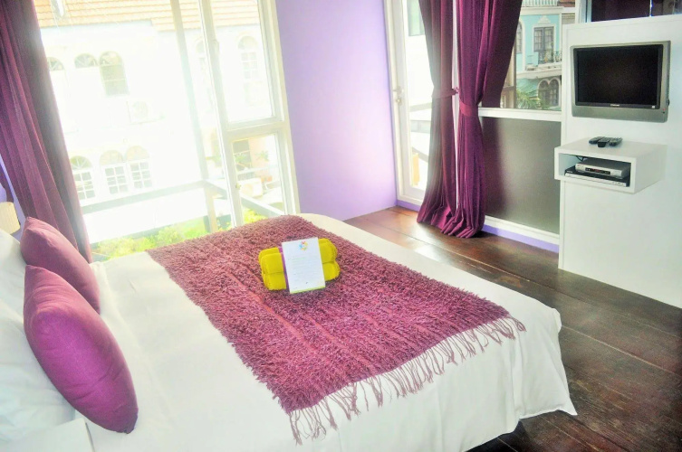 Seven Hotel