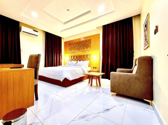 Royal room