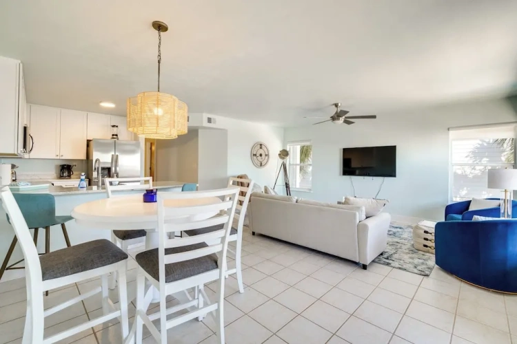 2 Bedrooms Apartment with balcony