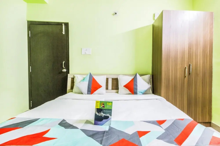 FabHotel Star Lotus