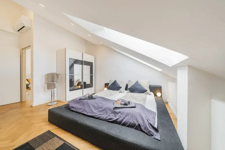 100sqm w terrace-Danube-AC - Netflix-3BR