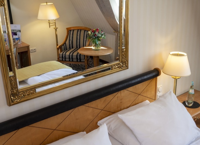 Comfort room