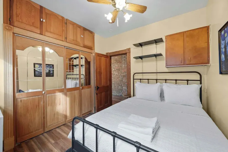 Vino & Vibes Villa Sleeps 6!
