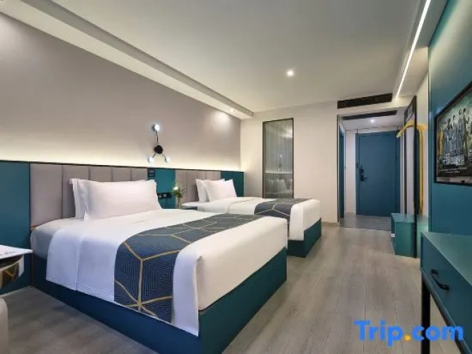 Deluxe Twin room with view