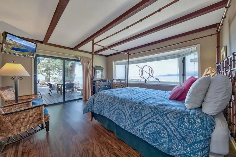 619 Lakefront