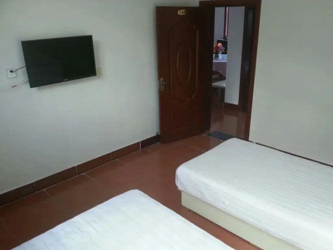Yesanpo Bailixia Dongbeirenjia Hotel