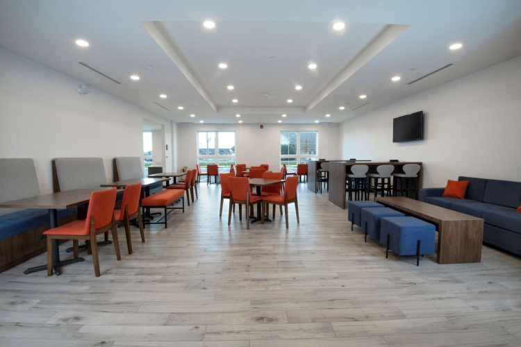 Comfort Inn & Suites photo 23