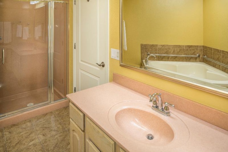 1 Bedroom Suite with balcony
