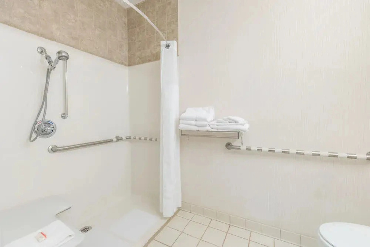 Ramada Limited Suites Bismarck