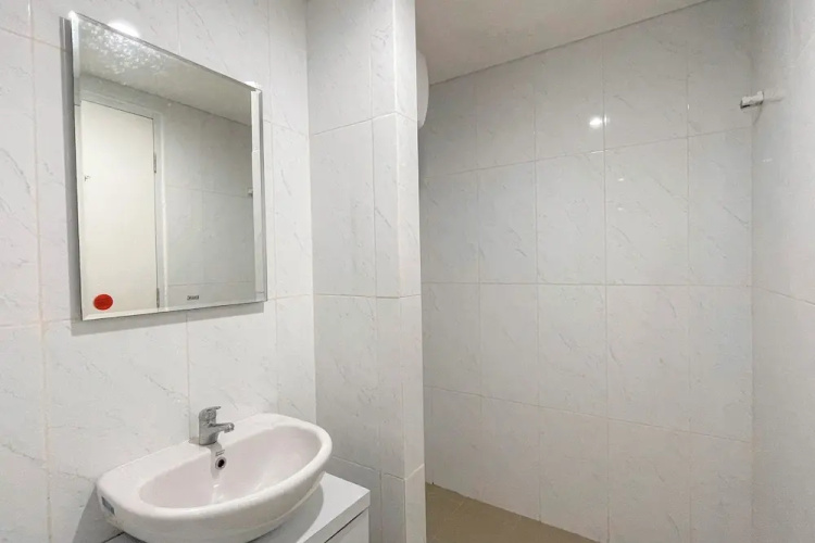 Grey Toned 1Br Apartment Tamansari Skylounge Makassar