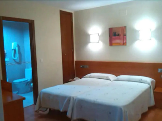 Hotel Zaravencia