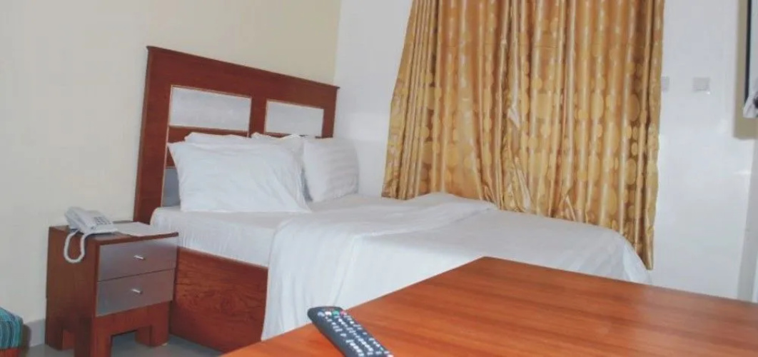 Bimerks Hotels & Suites