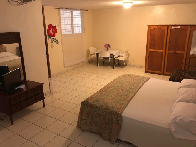 Detente Du Cacique Villa Hotel
