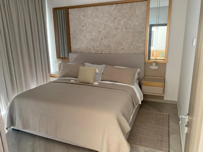 3 Bedrooms Apartment