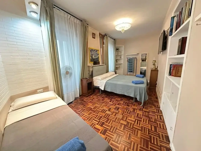 Standard Triple room