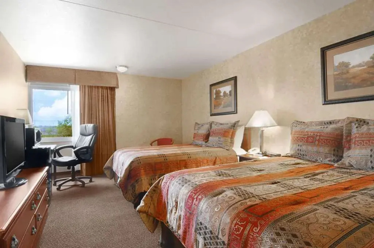 Ramada Marshall