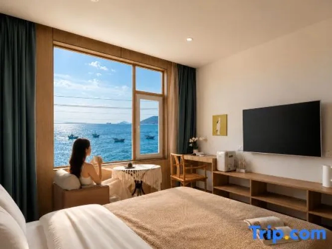 Standard Double room with view