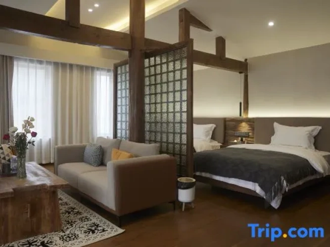 Deluxe Family Suite with balcony