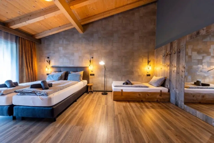 Standard Triple room with balcony
