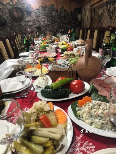 Nor Nreni Hotel