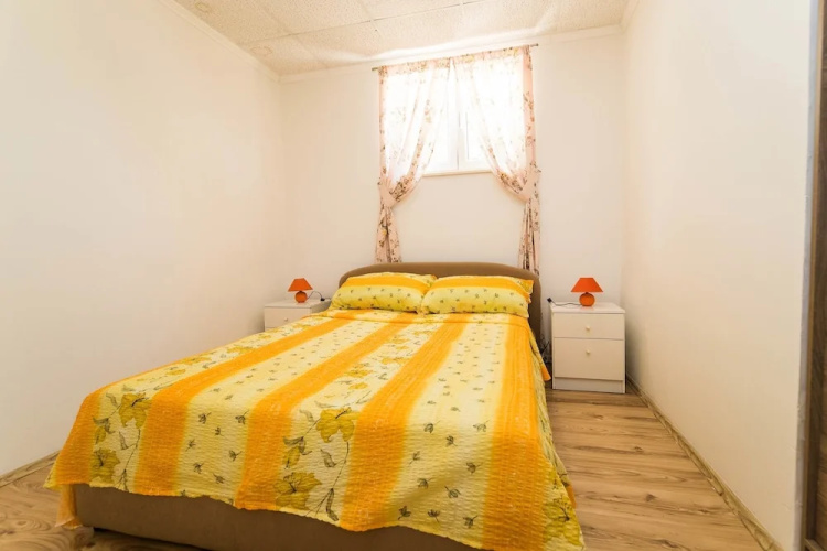 Apartments Lelu