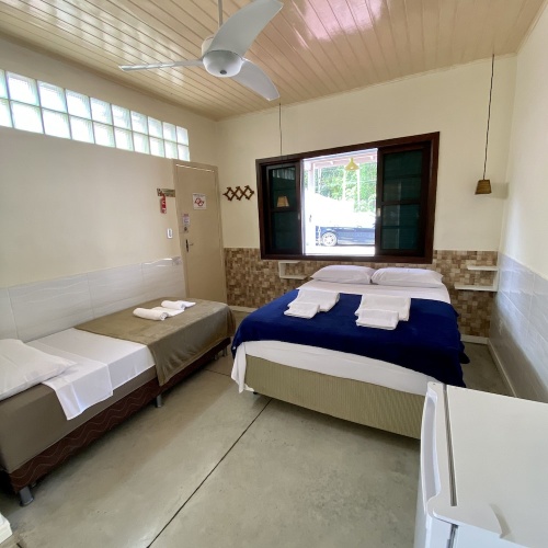 Standard Triple room