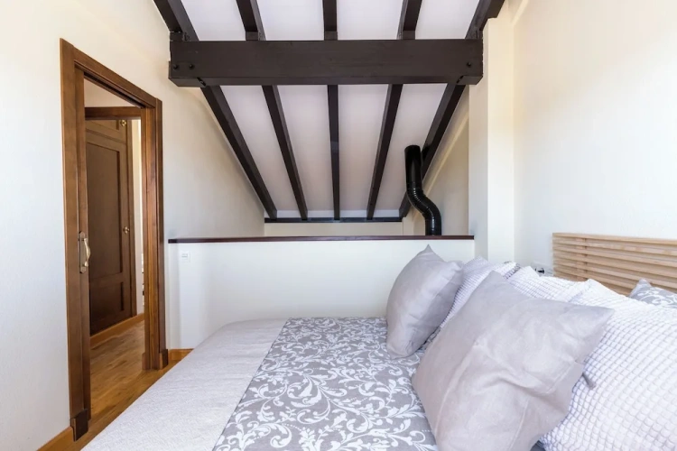 2 Bedrooms Family Cottage with pool view