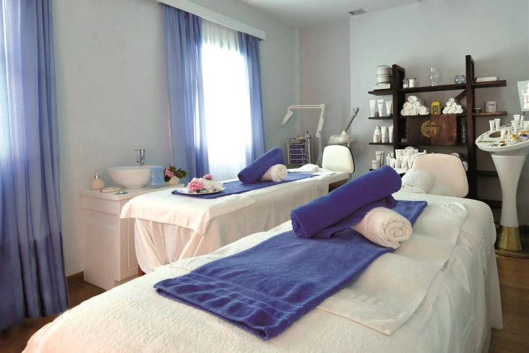 Aegialis Hotel & Spa