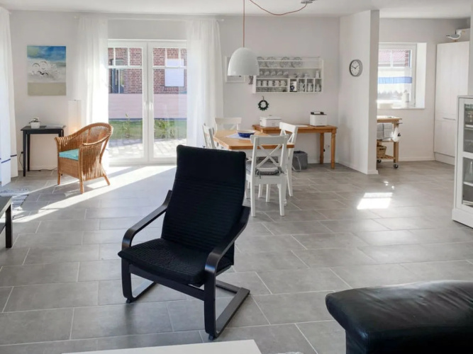 House Rose Ditzum