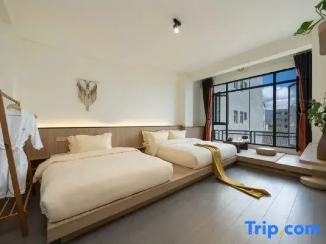 Premium Twin room