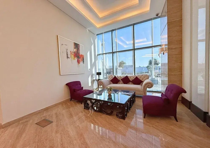 Capital Bay Comfort Studio city view