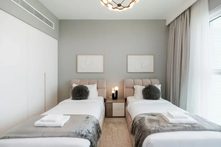 Stylish JBR 3BR M w Beach Access