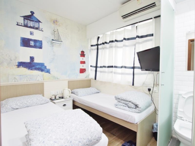 Standard Twin room with view
