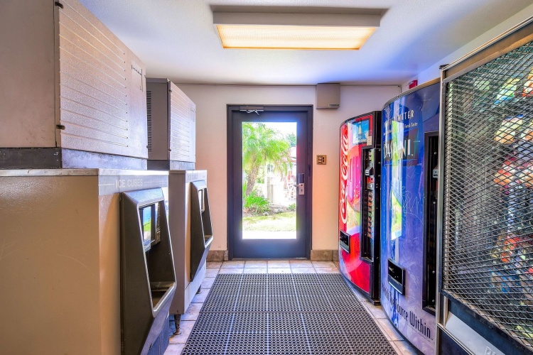 Motel 6 Corona photo 13
