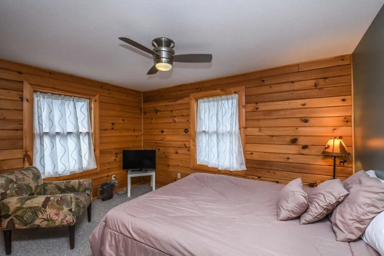 Valley Lodge by Taylor Made Deep Creek