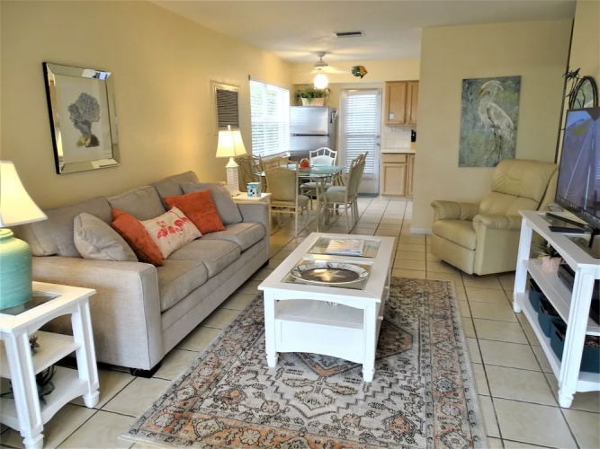Aloha Kai - Unit 28 2 Bedrooms 2 Bathrooms Apts